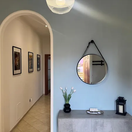 Titina * Νάπολη